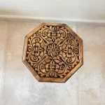 Maraş El Oyma Ceviz Ahşap Yan Sehpa 44x44x46 cm | El Yapımı Dekoratif Sehpa Natural