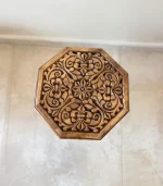 Maraş El Oyma Ceviz Ahşap Yan Sehpa 44x44x46 cm | El Yapımı Dekoratif Sehpa Natural