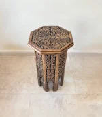 El Oyma Ceviz Ahşap Yan Sehpa 44x44x76 cm | Maraş El İşçiliği Dekoratif Sehpa Eskitme model