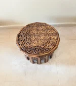 Maraş El Oyma Ceviz Ahşap Orta Sehpa – 73x73x47 cm Klasik Desenli El Yapımı Sehpa Natural - Görsel 2