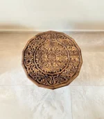 Maraş El Oyma Ceviz Ahşap Orta Sehpa – 73x73x47 cm Klasik Desenli El Yapımı Sehpa Natural - Görsel 3