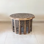 Maraş El Oyma Ceviz Ahşap Orta Sehpa – 73x73x47 cm Klasik Desenli El Yapımı Sehpa Eskitme