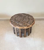 Maraş El Oyma Ceviz Ahşap Orta Sehpa – 73x73x47 cm Klasik Desenli El Yapımı Sehpa Eskitme - Görsel 7