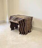 Maraş El Oyma 4’lü Servis Sehpası – 65x40x50 cm Ceviz Ahşap Zigon Sehpa Takımı - Görsel 3