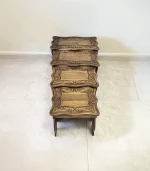 Maraş El Oyma 4’lü Servis Sehpası – 65x40x50 cm Ceviz Ahşap Zigon Sehpa Takımı - Görsel 6