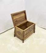 Maraş El Oyma Ceviz Ahşap Çeyiz Sandığı-Ahşap Sandık – 68x40x48 cm | Papatya Natural Model - Görsel 7