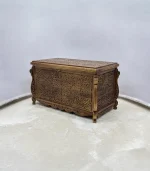 Maraş El Oyma Ceviz Ahşap Çeyiz Sandığı – 95x50x60 cm Büyük Boy Sandık | Leyla Natural Model