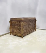 Maraş El Oyma Ceviz Ahşap Çeyiz Sandığı – 95x50x60 cm Büyük Boy Sandık | İstanbul Natural Model - Görsel 7