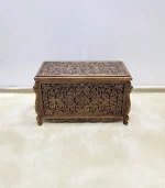 Maraş El Oyma Ceviz Ahşap Çeyiz Sandığı – 95x50x60 cm Büyük Boy Sandık | İstanbul Eskitme Model