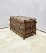 Maraş El Oyma Ceviz Ahşap Çeyiz Sandığı – 95x50x60 cm Büyük Boy Sandık | Aliye Natural Model