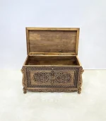 Maraş El Oyma Ceviz Çeyiz Sandığı – Ahşap Sandık - 95x50x60 Cm | Papatya Eskitme - Görsel 4