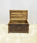 Maraş El Oyma Ceviz Ahşap Çeyiz Sandığı – 95x50x60 Cm Büyük Boy Ahşap Sandık | Ece Eskitme - Görsel 3